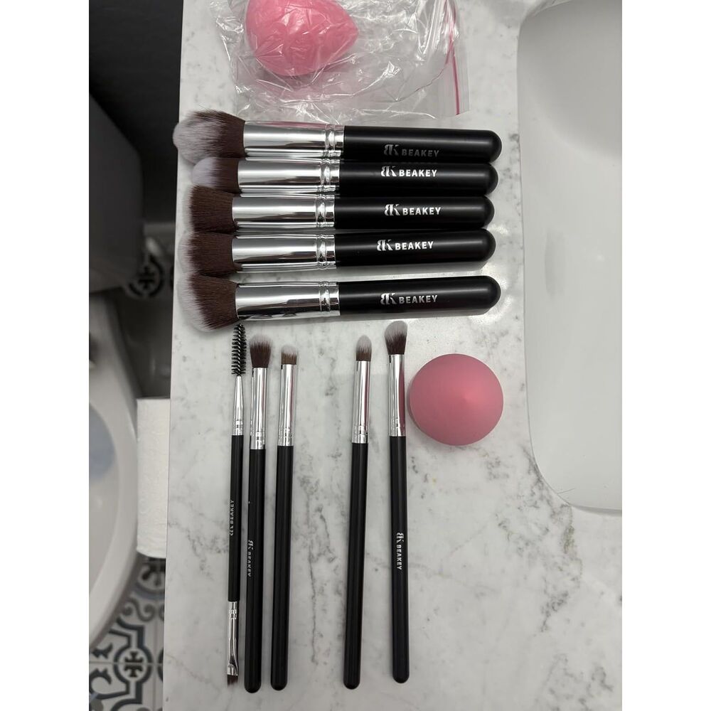 Professional Makeup Brushes Set 2 Blender Sponge With Beauty Paper Case
